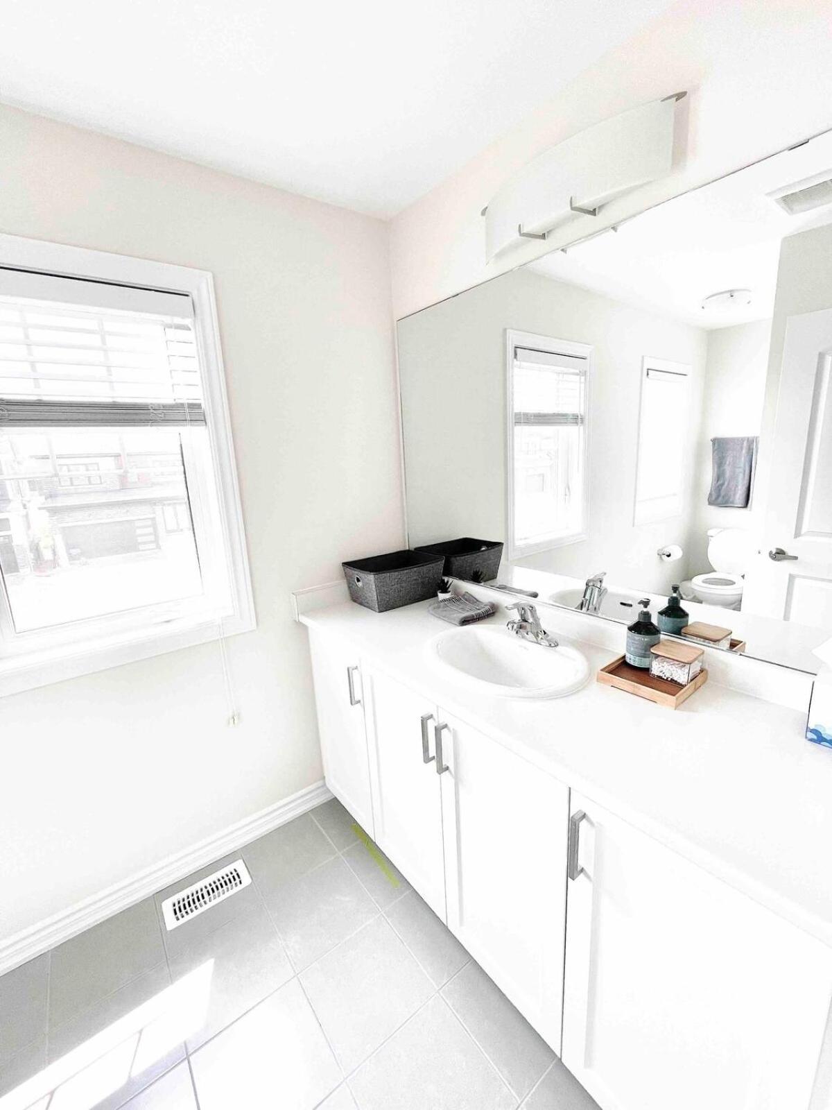Large 5 Bedroom Newly Built Home Sleeps 12 Persons Thorold Buitenkant foto