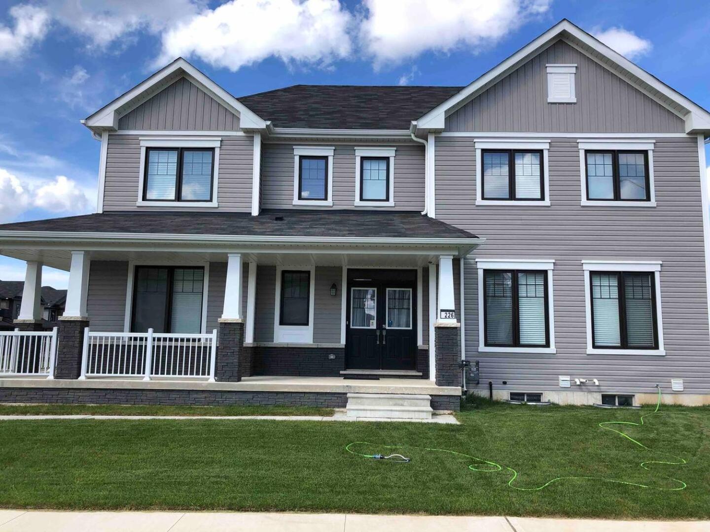 Large 5 Bedroom Newly Built Home Sleeps 12 Persons Thorold Buitenkant foto